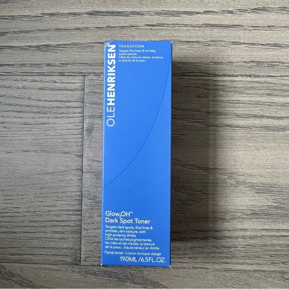 Ole Henriksen—Glow2OH Exfoliating Dark Spot Toner w/ AHAs—Full Size 190mL
